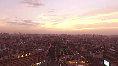 实拍西安钟楼夜景城市风光视频的预览图